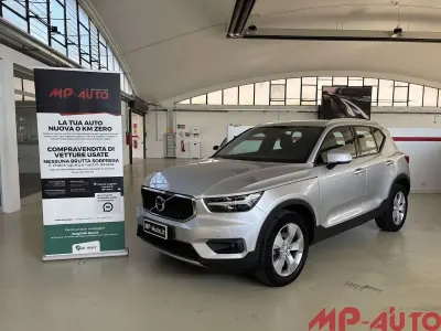 Usata Volvo XC40 163 CV (119 kW) 2019 Grigio SUV