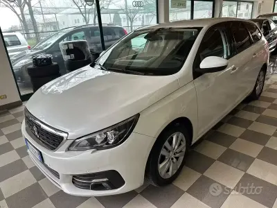 Usata Peugeot 308 GT-line 131 CV (96 kW) 2019 Bianco Station wagon