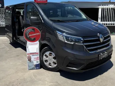 Usata Renault Trafic 110 CV (80 kW) 2022 Nero Monovolume