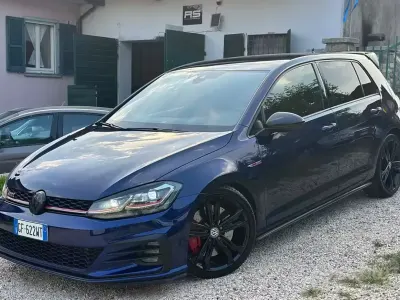 Usata VW Golf VII GTI 245 CV (180 kW) 2018 Blu Berlina