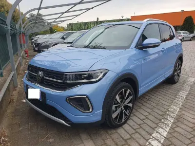 Usata VW T-Cross R-line 116 CV (85 kW) 2024 Blu/azzurro SUV