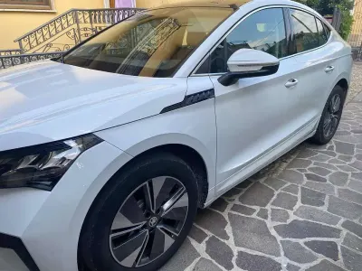 Usata Skoda Enyaq iV 69 kW (95 CV) 2023 Bianco SUV