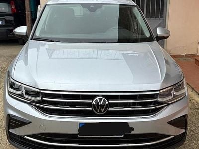 Usata VW Tiguan Elegance 150 CV (110 kW) 2023 Grigio SUV