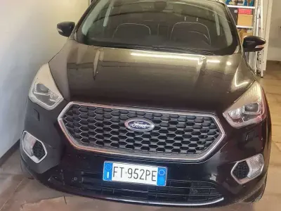 Usata Ford Kuga Vignale 179 CV (131 kW) 2019 Nero SUV