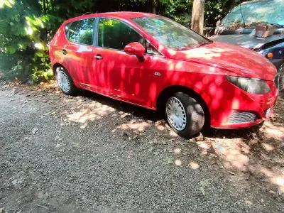 Usata Seat Ibiza 64 CV (47 kW) 2011 Rosso Utilitaria