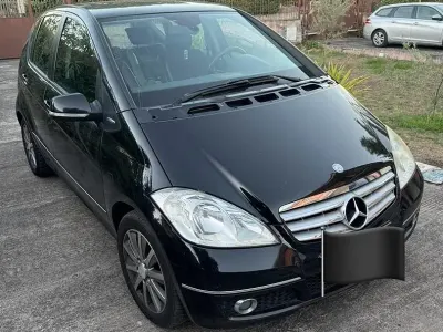 Usata Mercedes 180 Avantgarde 109 CV (80 kW) 2011 Nero Berlina