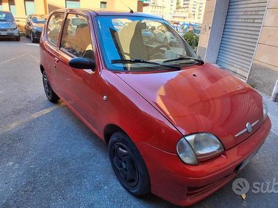 Usata Fiat 600 54 CV (39 kW) 2006 Rosso Utilitaria