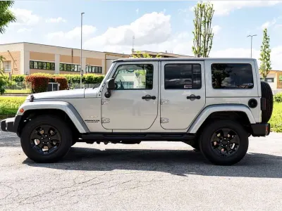 Używany Jeep Wrangler Unlimited Sahara 200 KM (147 kW) 2015 SUV