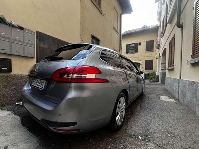 Usata Peugeot 308 GT-line 131 CV (96 kW) 2018 Grigio Station wagon