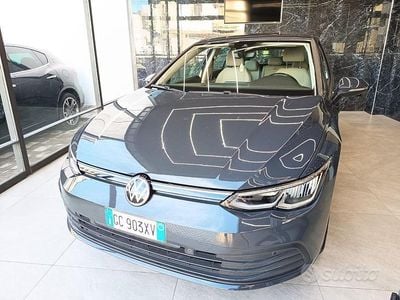 Używany VW Golf VII Sport 116 KM (85 kW) 2020 Szary Sedan/Limuzyna