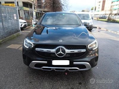 Usata Mercedes GLC200 Executive 163 CV (119 kW) 2020 Grigio SUV