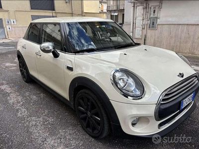 Usata Mini One D Business 95 CV (69 kW) 2015 Other Utilitaria