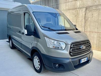 Usata Ford Transit Trend 131 CV (96 kW) 2018 Grigio tectonic metallizzato Furgone