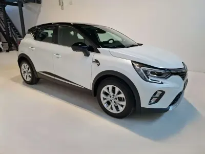 Usata Renault Captur Intens 159 CV (116 kW) 2020 Bianco SUV