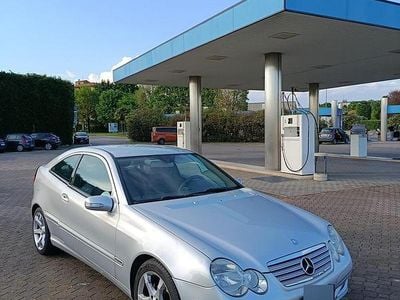 Usata Mercedes 200 2006 Grigio Coupé