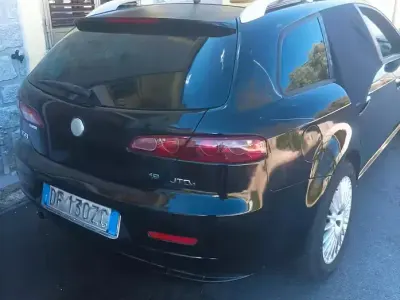 Usata Alfa Romeo 159 150 CV (110 kW) 2007 Nero Station wagon