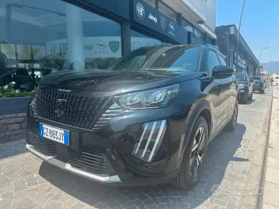 Usata Peugeot 2008 Allure 102 CV (75 kW) 2025 Nero SUV