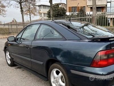 Usata Opel Calibra 116 CV (85 kW) 1996 Verde Coupé