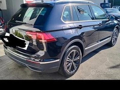 Usata VW Tiguan Life 122 CV (89 kW) 2021 Nero SUV