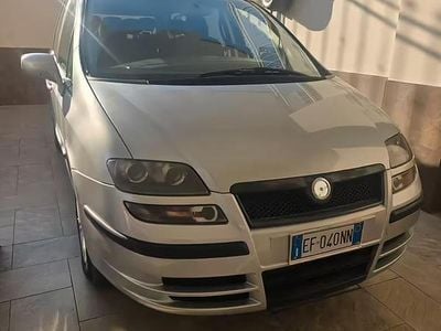 Usata Fiat Ulysse 109 CV (80 kW) 2003 Grigio Monovolume
