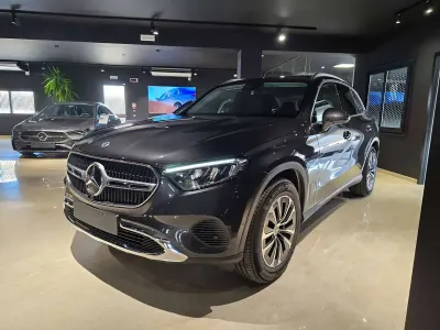 Usata Mercedes GLC220 194 CV (142 kW) 2025 Grigio SUV