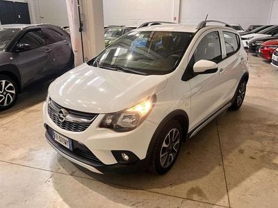 Usata Opel Karl Rocks 73 CV (53 kW) 2018 Bianco Utilitaria