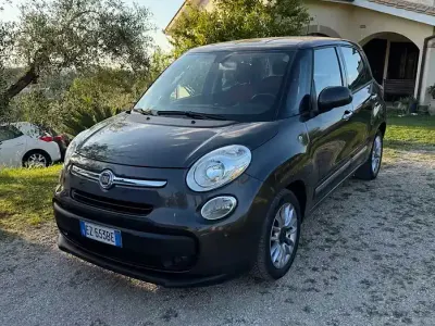 Używany Fiat 500L Lounge 85 KM (62 kW) 2015 Szary Minivan