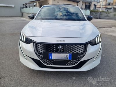 usata Peugeot e-208 208GT Pack 100kW