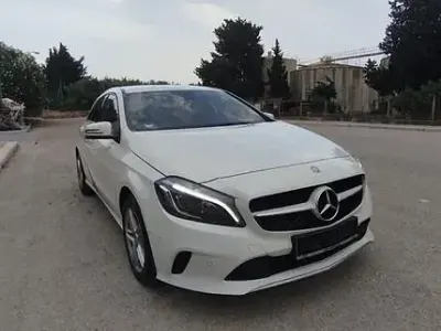 Usata Mercedes A200 136 CV (100 kW) 2016 Bianco Utilitaria