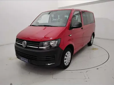 Usata VW Caravelle Trendline 150 CV (110 kW) 2016 Rosso Furgone
