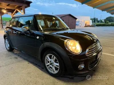 Begagnad Mini One D 90 HK (66 kW) 2011 Svart Halvkombi