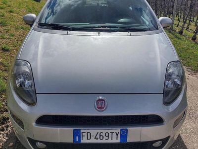 Usata Fiat Punto 69 CV (50 kW) 2016 Grigio Utilitaria