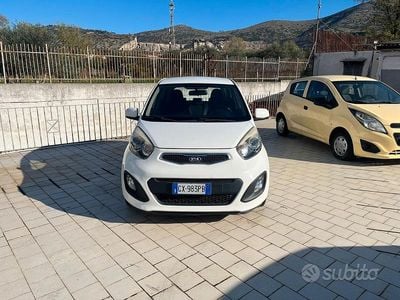Usata Kia Picanto 69 CV (50 kW) 2014 Bianco Utilitaria
