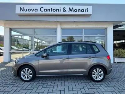 Usata VW Golf Sportsvan Comfortline 110 CV (80 kW) 2016 Grigio Monovolume