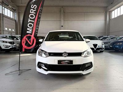 Usata VW Polo R-line 75 CV (55 kW) 2015 Bianco Utilitaria