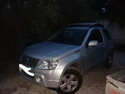 Usata Suzuki Grand Vitara 129 CV (94 kW) 2007 Grigio SUV