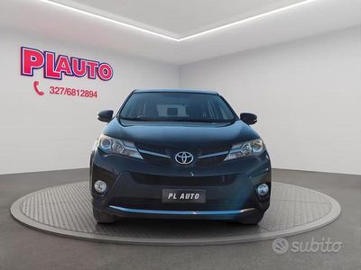 Usata Toyota RAV4 Style 124 CV (91 kW) 2015 Nero SUV