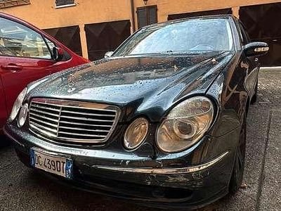 Mercedes E320