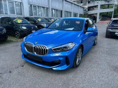 Gebraucht BMW 118 M Sport 136 PS (100 kW) 2022 Blau Kleinwagen