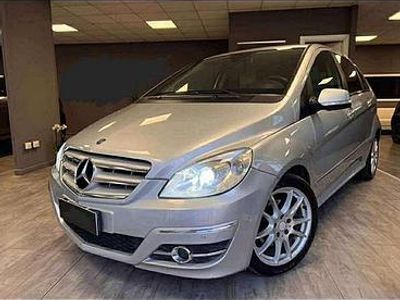 Usata Mercedes B200 2009 Grigio Monovolume