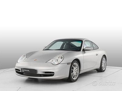 Usata Porsche 911 Carrera 320 CV (235 kW) 2003 Grigio Coupé