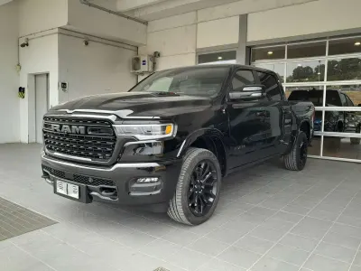 Nuova RAM 1500 540 CV (397 kW) 2026 Nero Pick-up