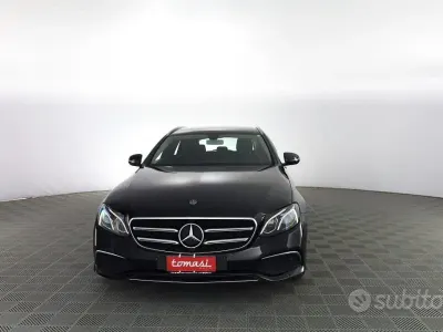Gebraucht Mercedes E200 Business 160 PS (117 kW) 2019 Schwarz Kombi