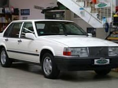 Usata Volvo 940 131 CV (96 kW) 1991 Bianco Berlina