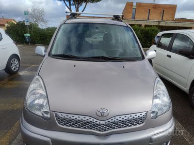 usata Toyota Yaris Verso 2005