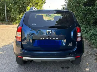Usata Dacia Duster Lauréate 114 CV (83 kW) 2018 Blu/azzurro SUV