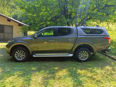 Usata Mitsubishi L200 Intense 181 CV (133 kW) 2019 Verde Pick-up