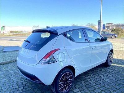 usata Lancia Ypsilon Ypsilon1.0 firefly hybrid Silver s