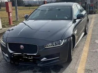 Usata Jaguar XE 163 CV (119 kW) 2018 Berlina