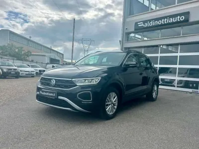 Occasion VW T-Roc Life 116 PK (85 kW) 2024 Zwart SUV